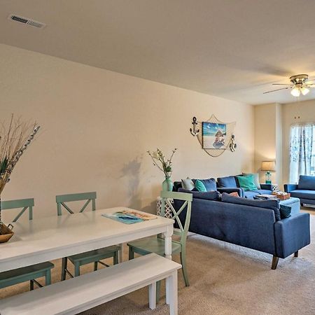 Modern Coastal Condo With Patio 1 Mi To Beaches! Carolina Beach Zewnętrze zdjęcie