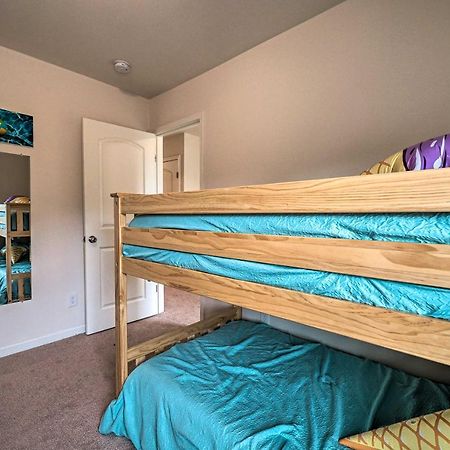 Modern Coastal Condo With Patio 1 Mi To Beaches! Carolina Beach Zewnętrze zdjęcie