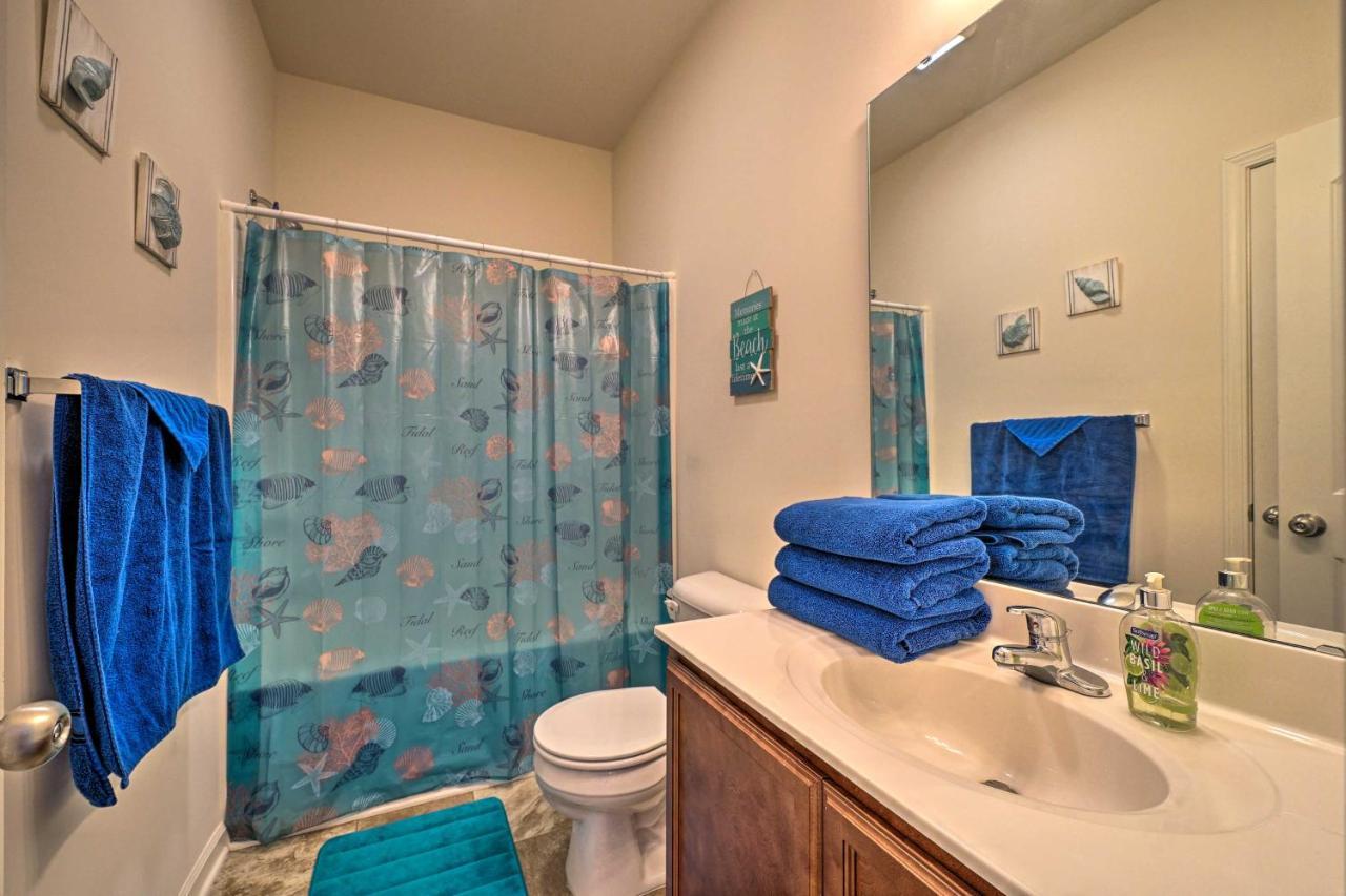 Modern Coastal Condo With Patio 1 Mi To Beaches! Carolina Beach Zewnętrze zdjęcie