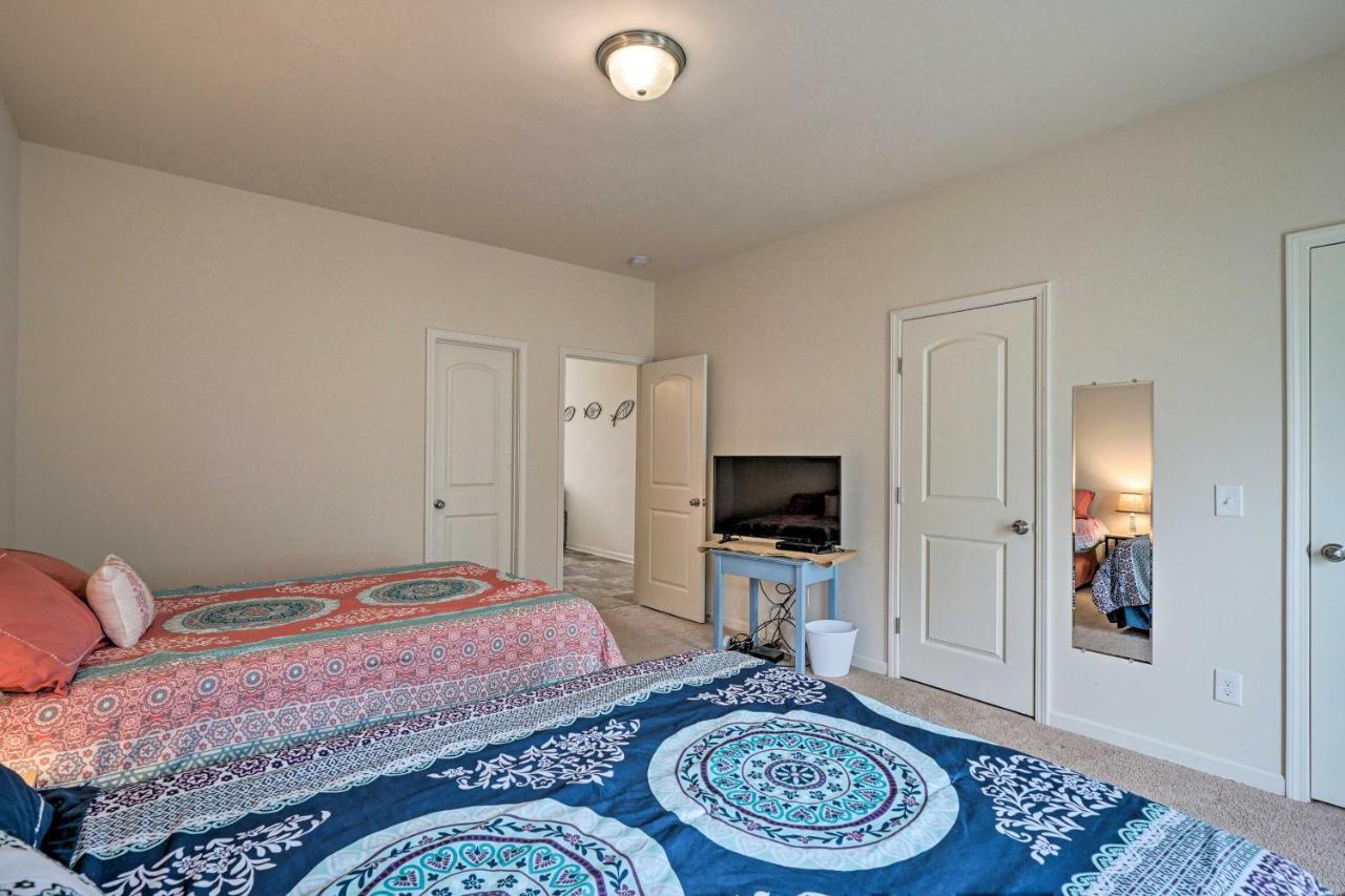 Modern Coastal Condo With Patio 1 Mi To Beaches! Carolina Beach Zewnętrze zdjęcie