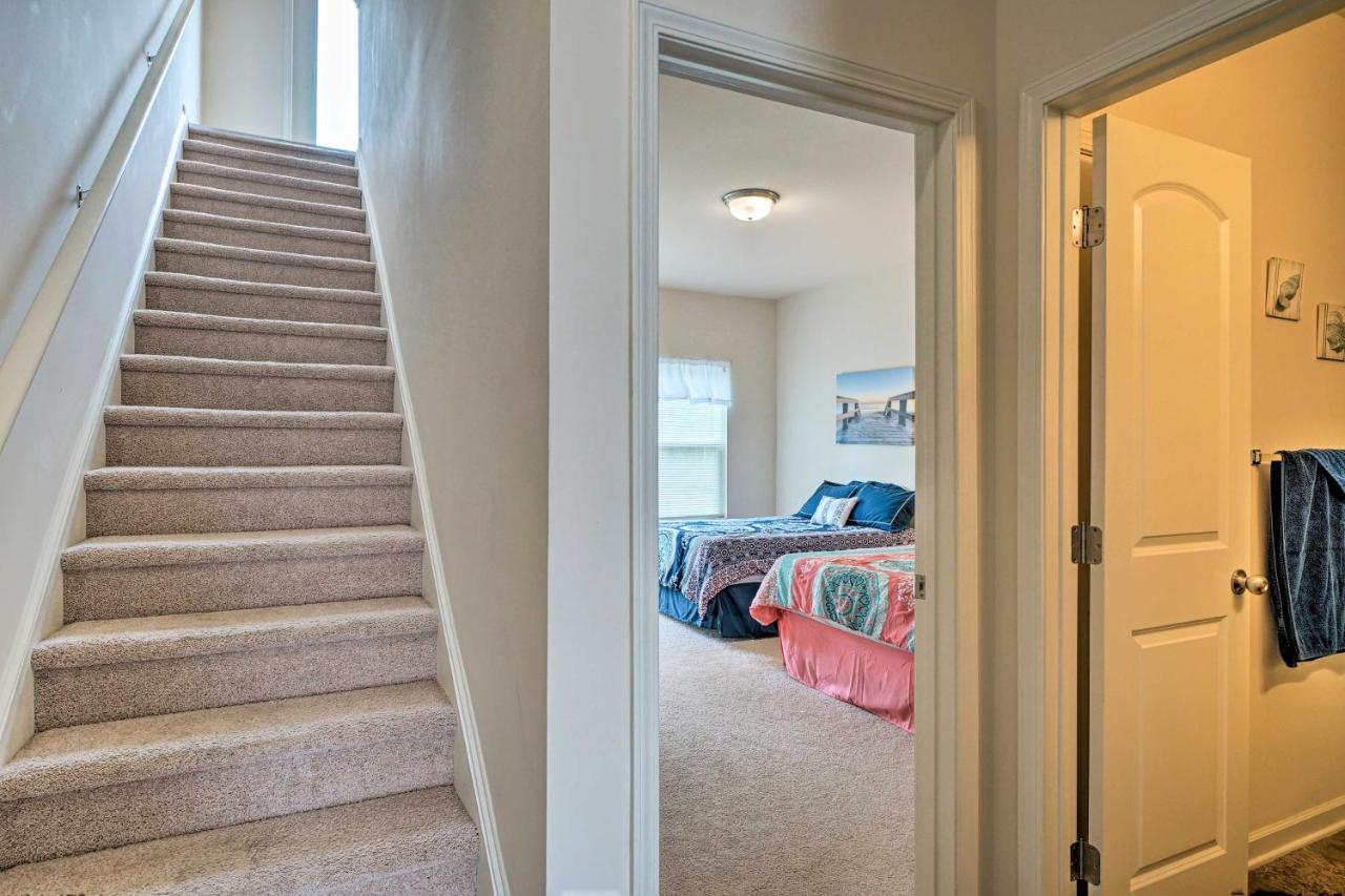 Modern Coastal Condo With Patio 1 Mi To Beaches! Carolina Beach Zewnętrze zdjęcie