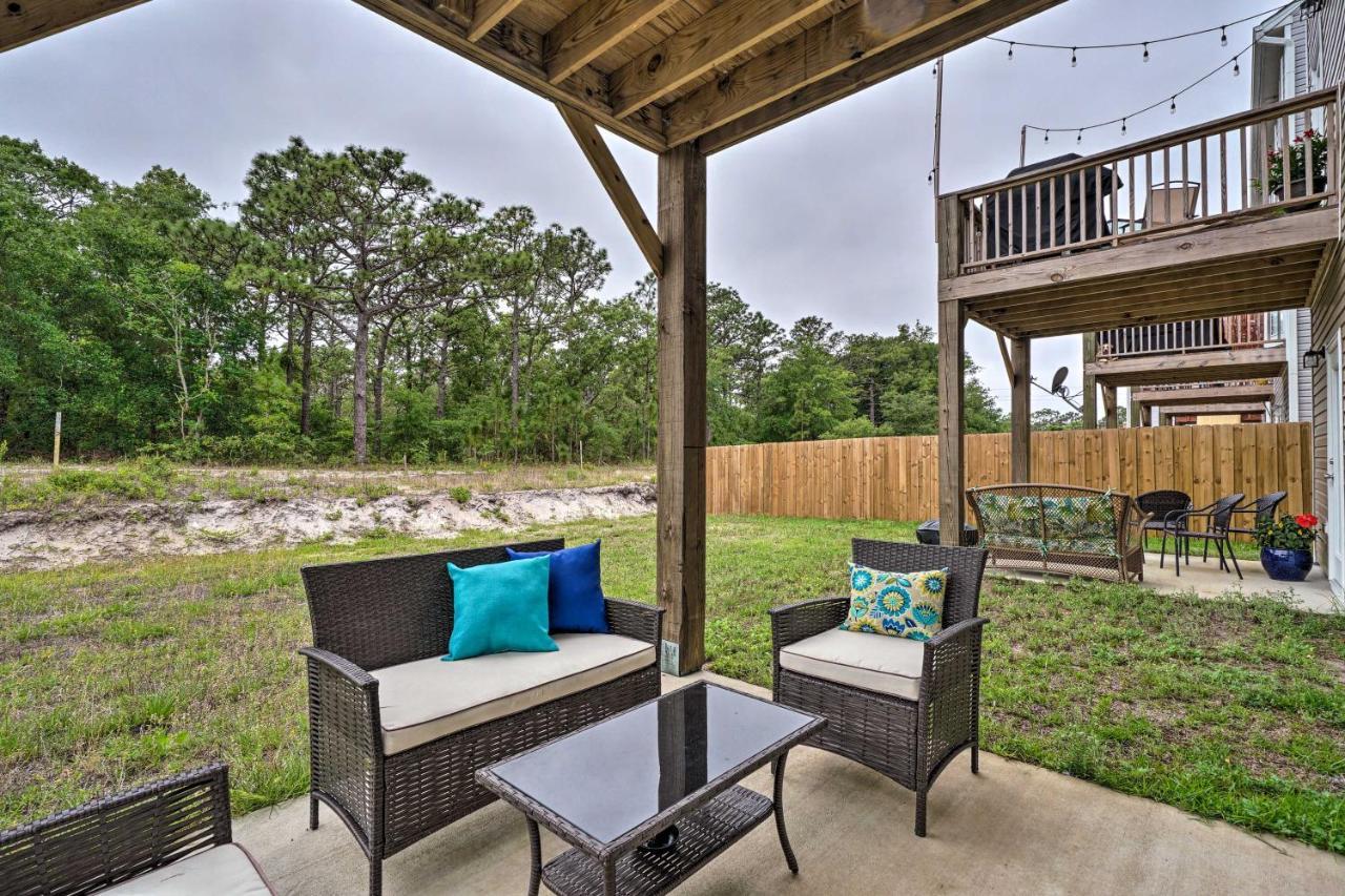 Modern Coastal Condo With Patio 1 Mi To Beaches! Carolina Beach Zewnętrze zdjęcie